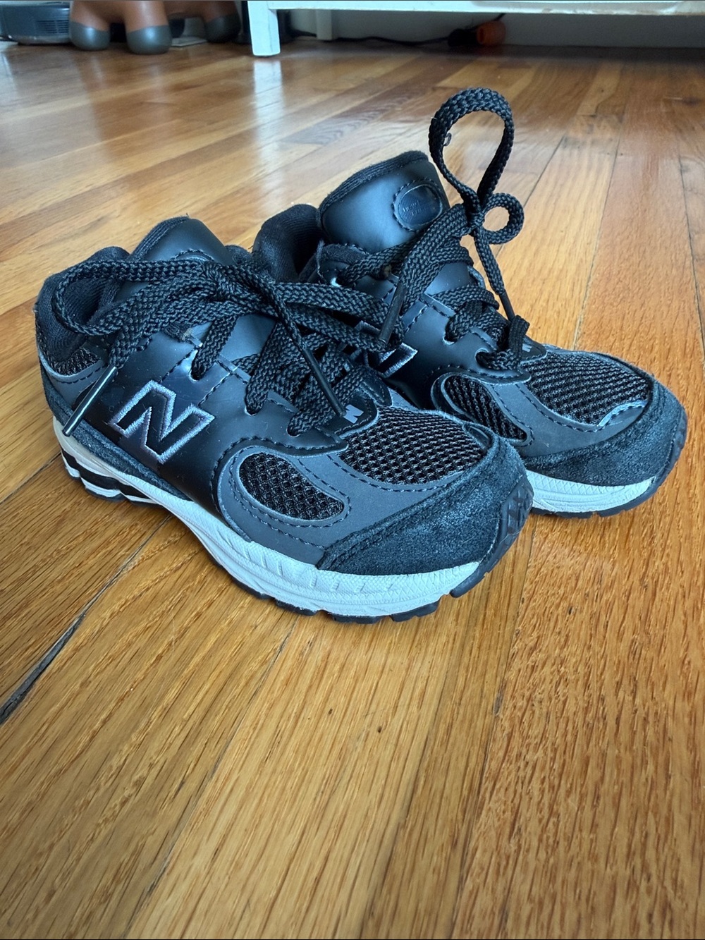 New Balance 2002r Sneakers